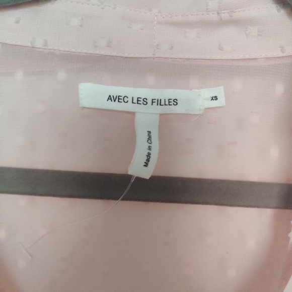 Avec Les Filles Blush Pink Relaxed Fit Textured Blouse – Size XS (NWT) - Picture 6 of 9